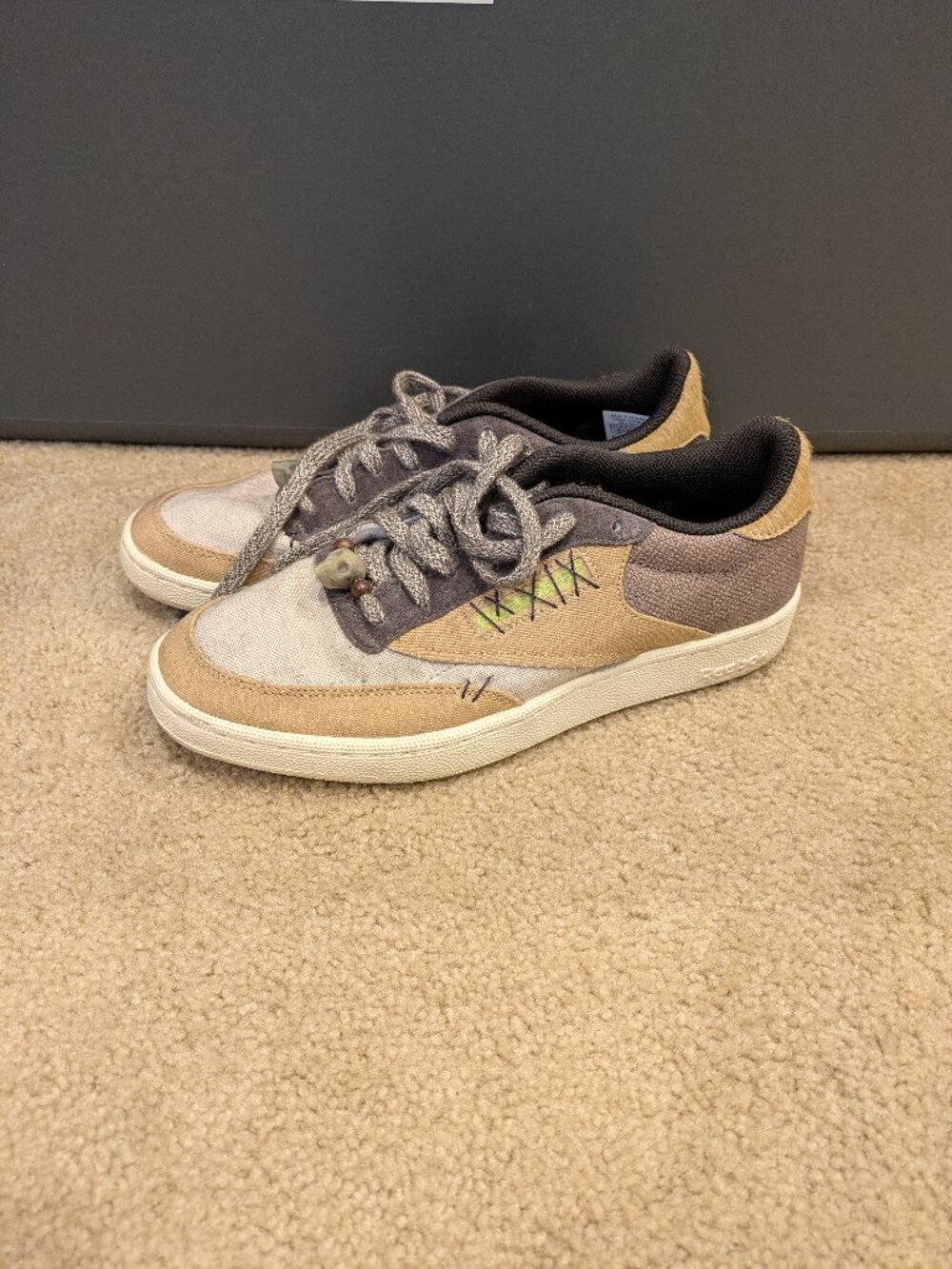 Reebok Club C "Voodoo" Halloween 2017